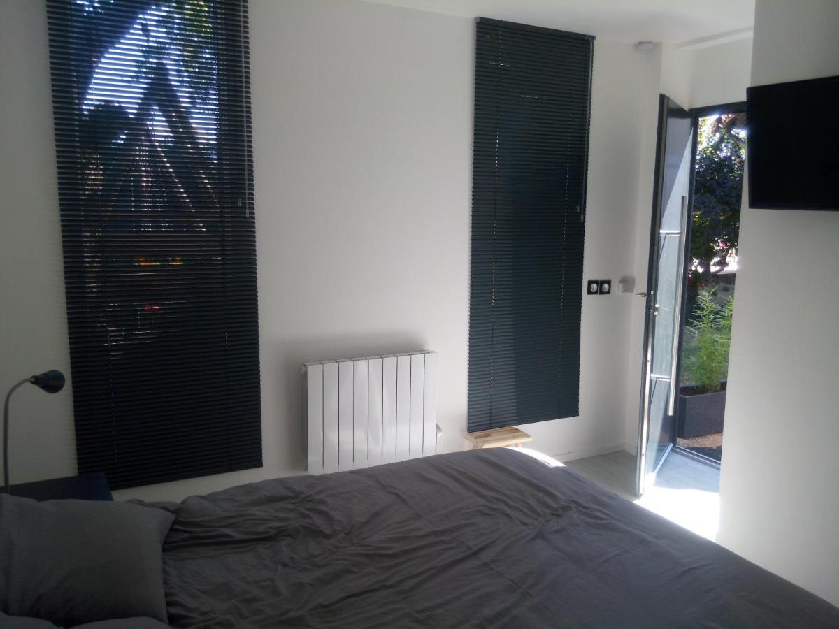 Cottage Calme Via Rhona Avec Piscine Chavanoz Zewnętrze zdjęcie